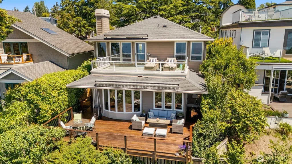 8447 42nd Avenue SW Seattle WA 98136