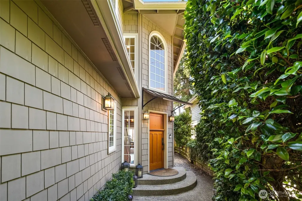 8447 42nd Avenue SW Seattle WA 98136