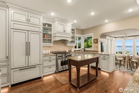 8447 42nd Avenue SW Seattle WA 98136