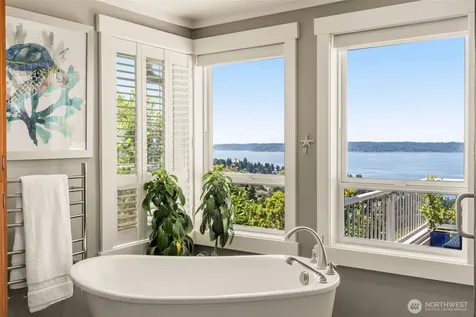 8447 42nd Avenue SW Seattle WA 98136
