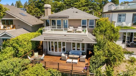 8447 42nd Avenue SW Seattle WA 98136