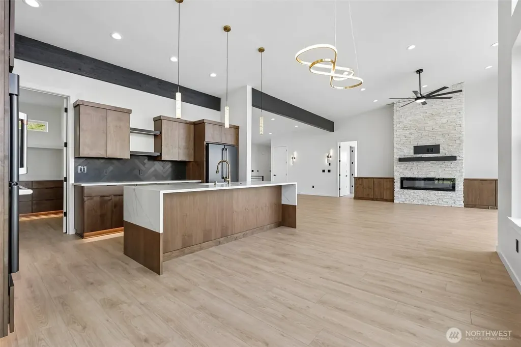340 Anderson Drive Kalama WA 98625