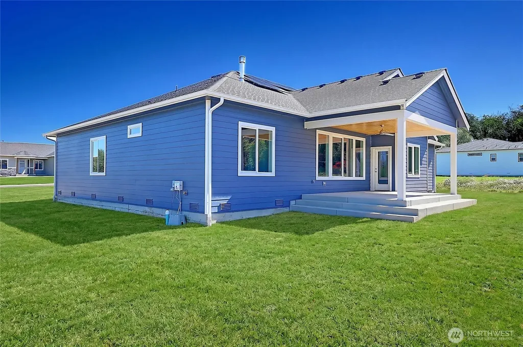 27014 36th Avenue NW Stanwood WA 98292