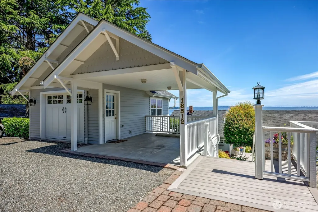 18512 Angeline Avenue NE Suquamish WA 98392