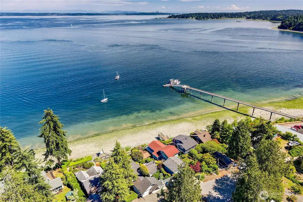 18512 Angeline Avenue NE Suquamish WA 98392