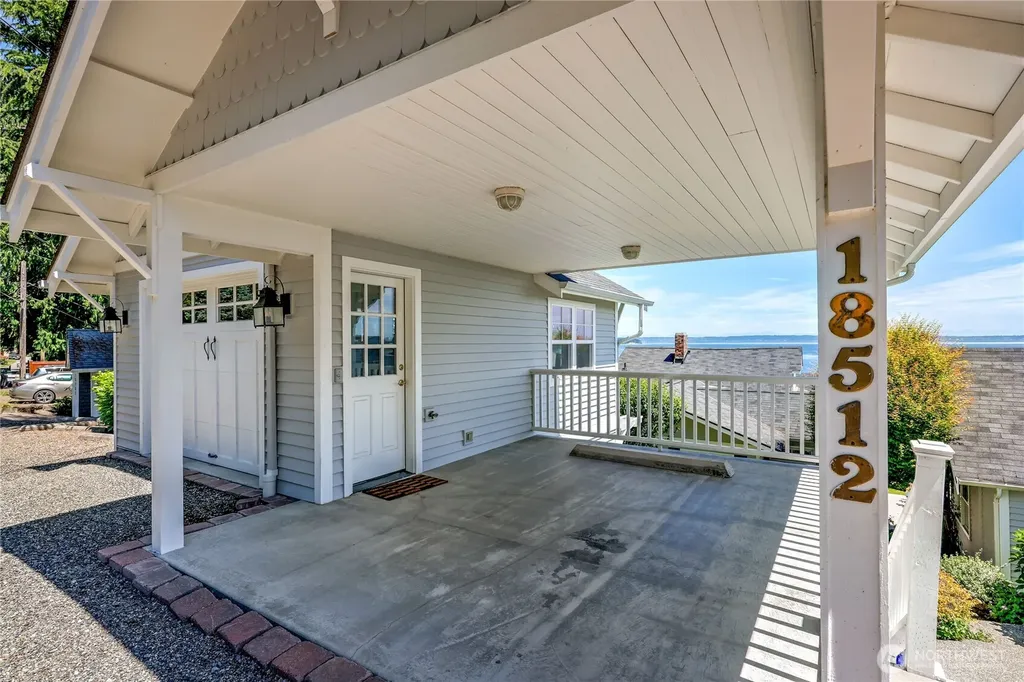 18512 Angeline Avenue NE Suquamish WA 98392