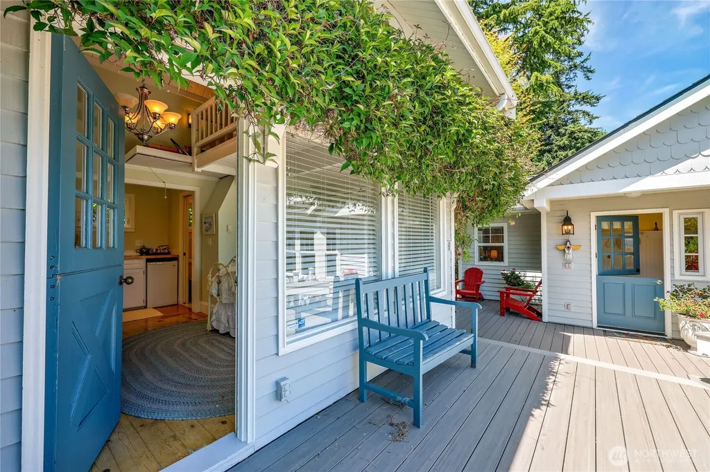 18512 Angeline Avenue NE Suquamish WA 98392