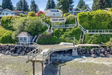 18512 Angeline Avenue NE Suquamish WA 98392
