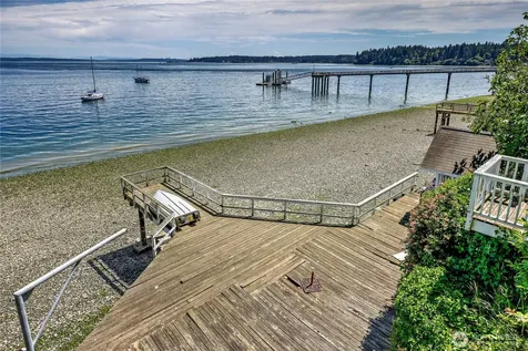 18512 Angeline Avenue NE Suquamish WA 98392