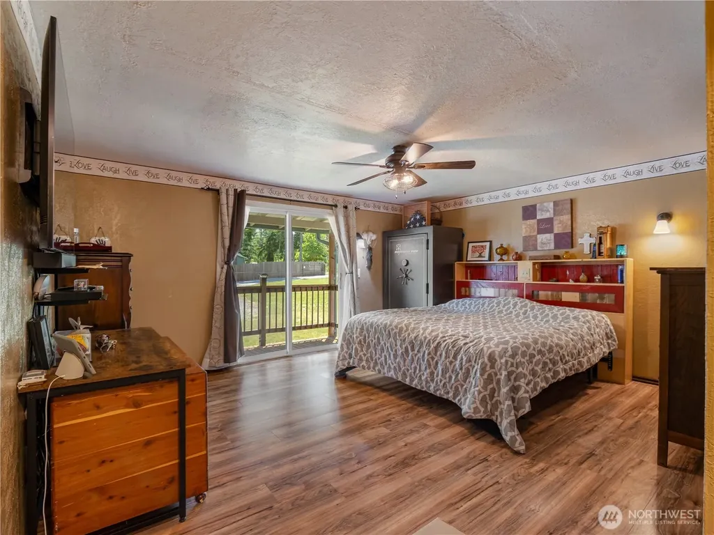 33620 45th Avenue Ct E Eatonville WA 98328