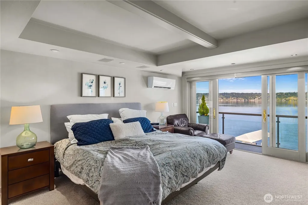 842 W Lake Sammamish Parkway SE Bellevue WA 98008