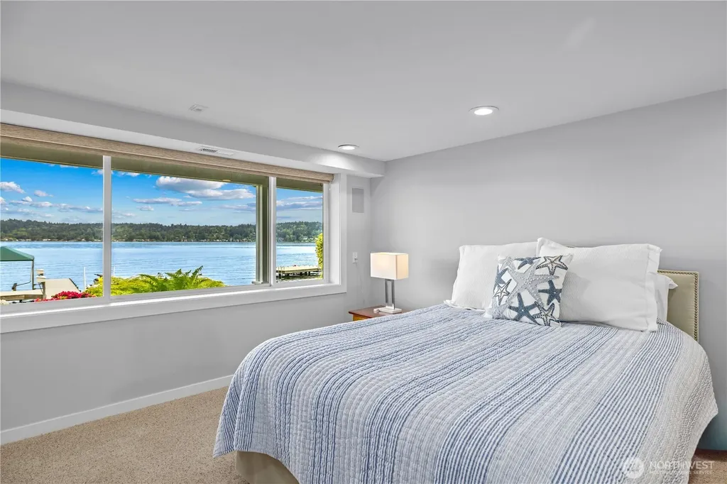 842 W Lake Sammamish Parkway SE Bellevue WA 98008
