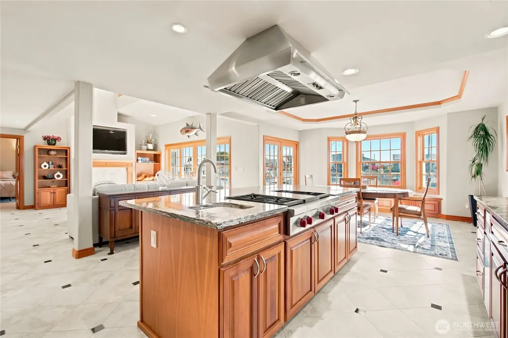 3640 S Shorewood Avenue Greenbank WA 98253