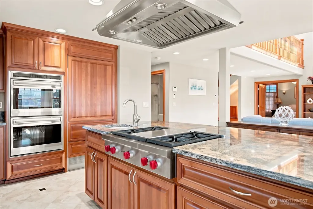 3640 S Shorewood Avenue Greenbank WA 98253