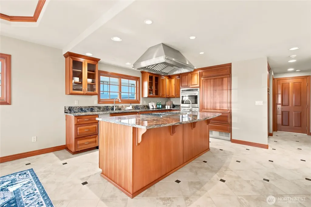3640 S Shorewood Avenue Greenbank WA 98253