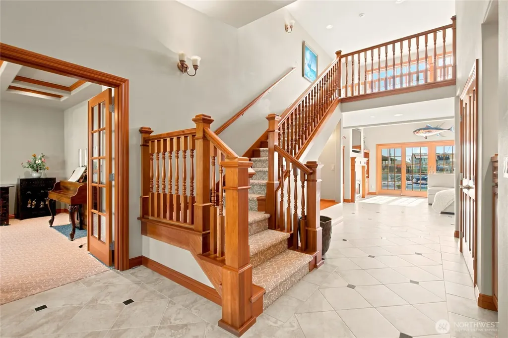 3640 S Shorewood Avenue Greenbank WA 98253