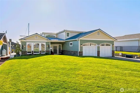 3640 S Shorewood Avenue Greenbank WA 98253