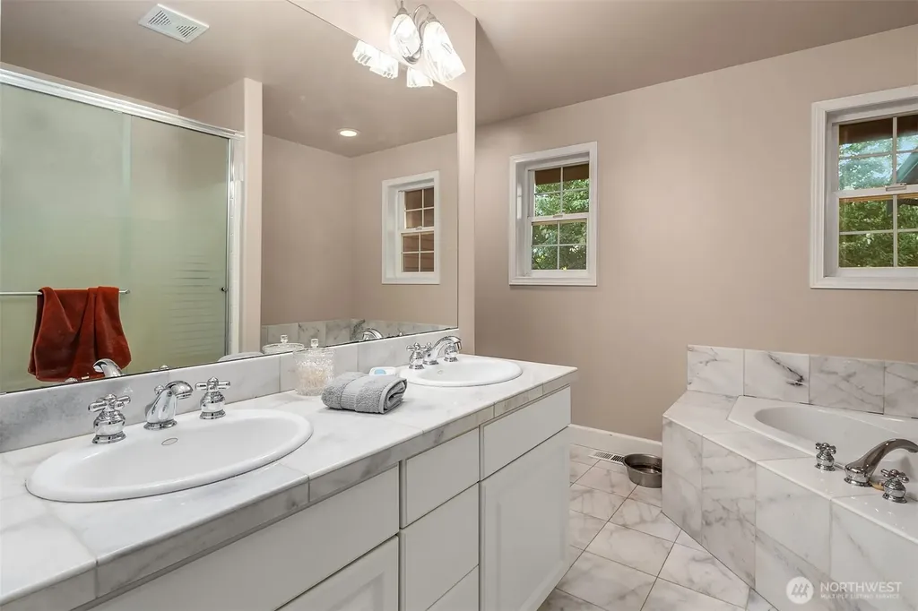 13017 44th Street NE Lake Stevens WA 98258