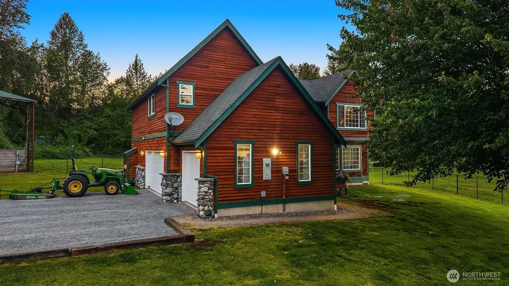 13017 44th Street NE Lake Stevens WA 98258
