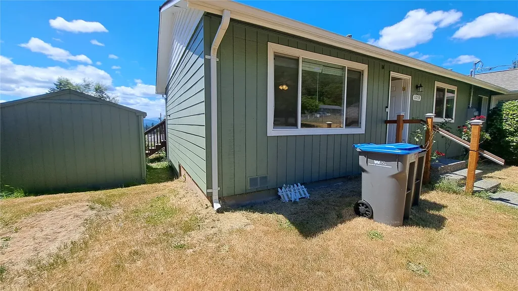 3259 Wright Avenue Bremerton WA 98310