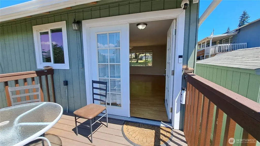3259 Wright Avenue Bremerton WA 98310
