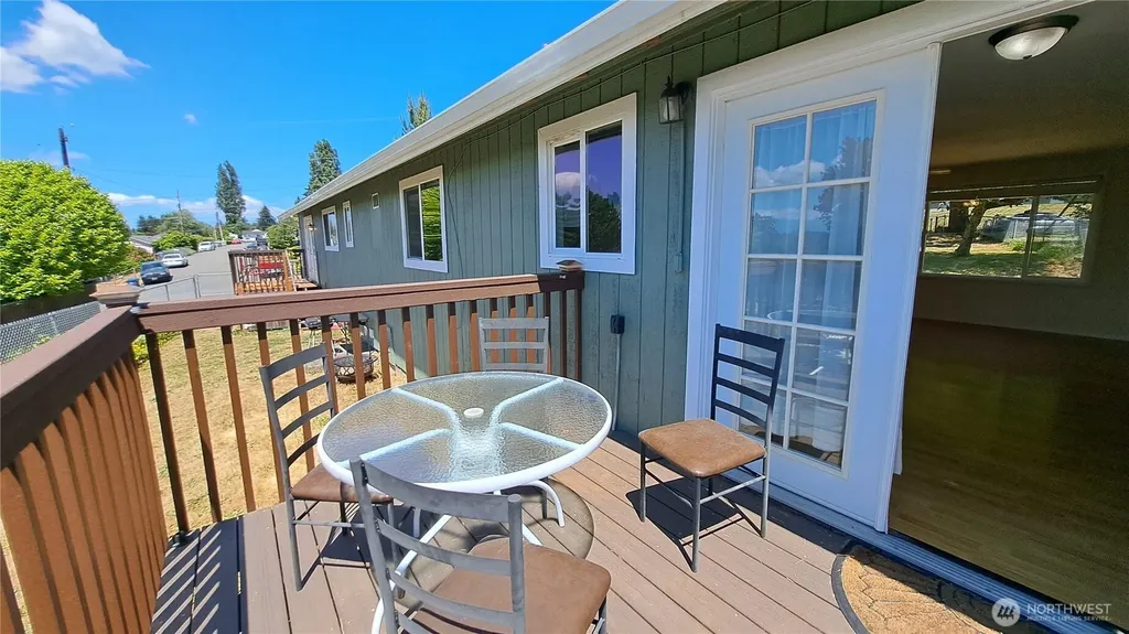3259 Wright Avenue Bremerton WA 98310
