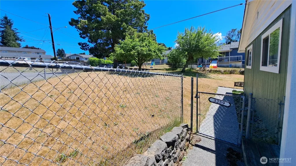 3259 Wright Avenue Bremerton WA 98310