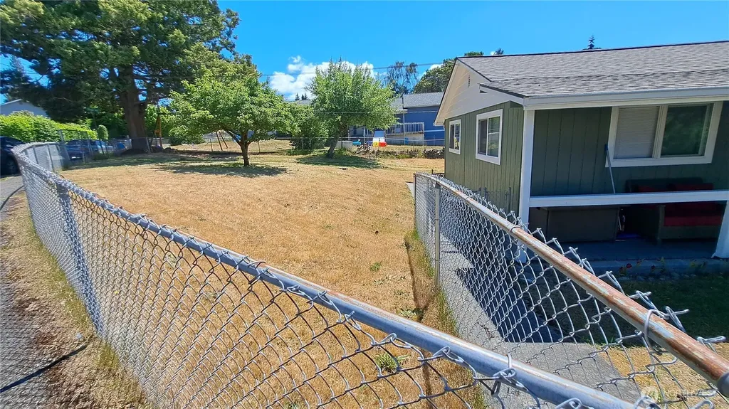 3259 Wright Avenue Bremerton WA 98310