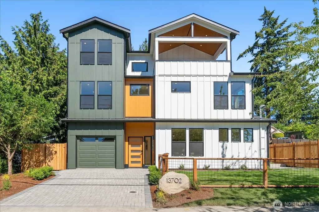 13702 37th Avenue NE Seattle WA 98125