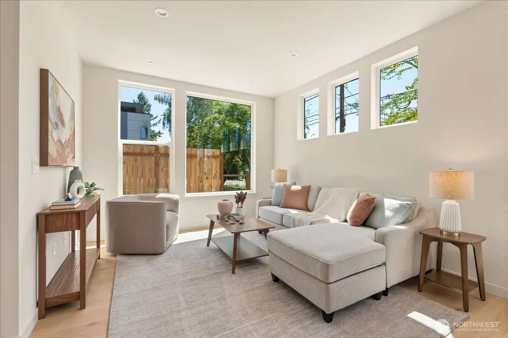 13702 37th Avenue NE Seattle WA 98125