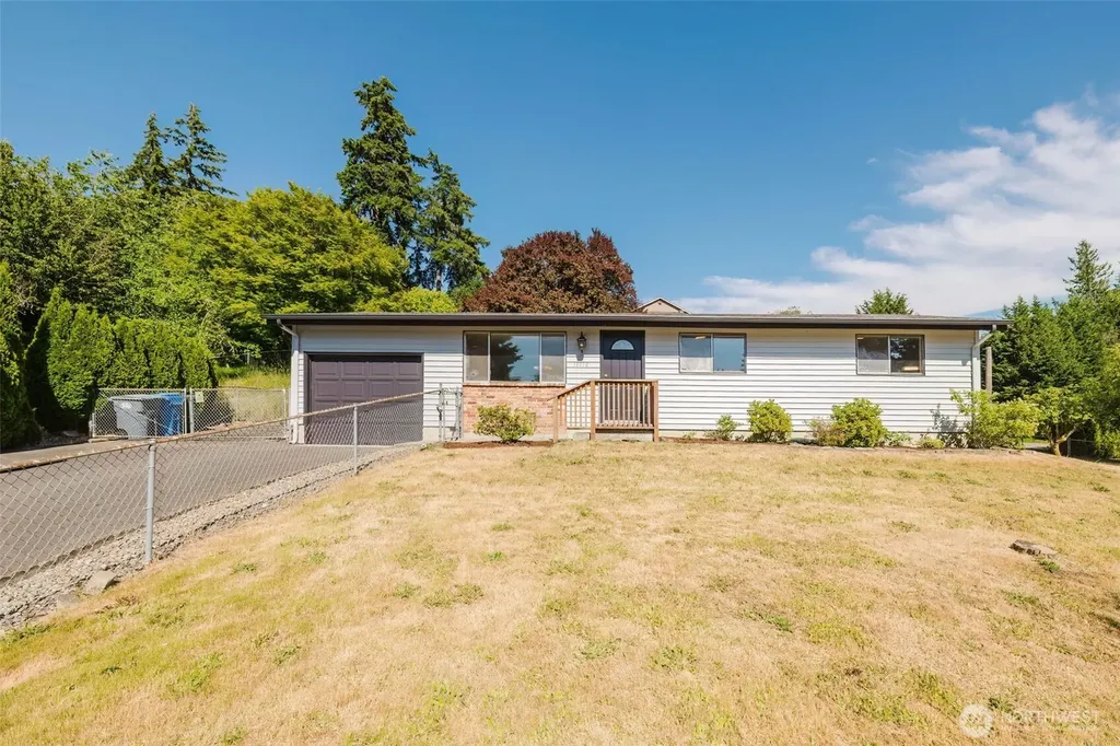 12712 1st Avenue Ct E Tacoma WA 98445