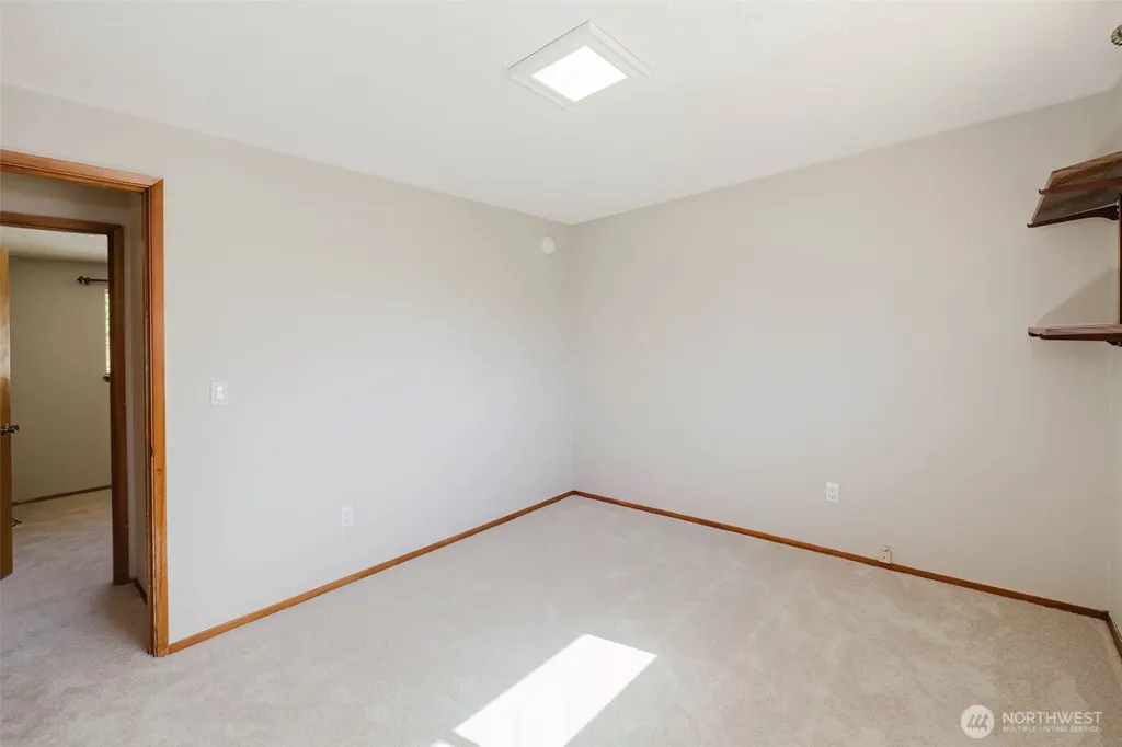 12712 1st Avenue Ct E Tacoma WA 98445