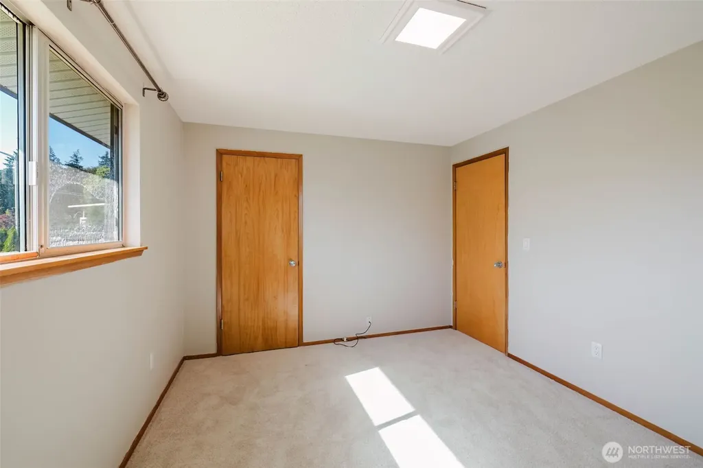 12712 1st Avenue Ct E Tacoma WA 98445