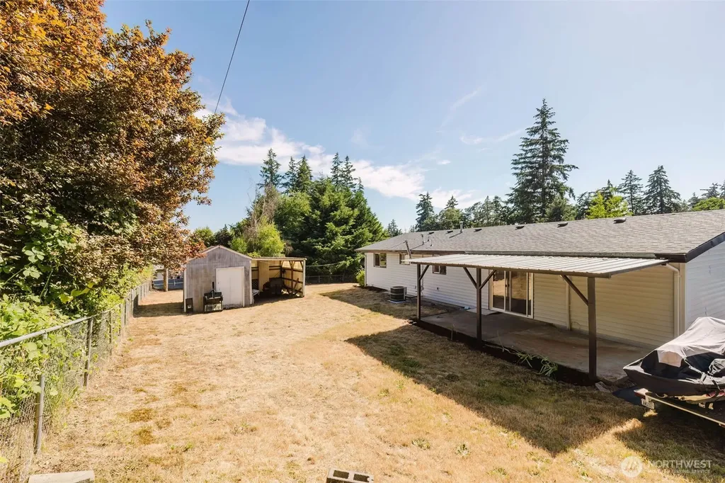 12712 1st Avenue Ct E Tacoma WA 98445