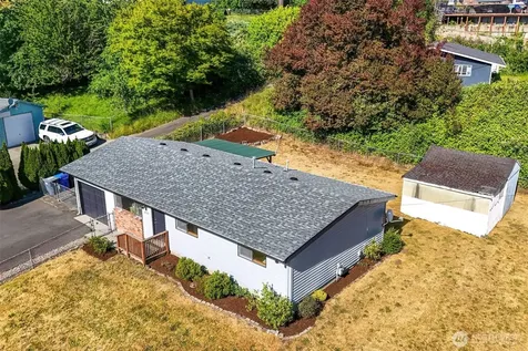 12712 1st Avenue Ct E Tacoma WA 98445