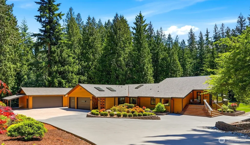 6420 282nd Avenue SE Issaquah WA 98027
