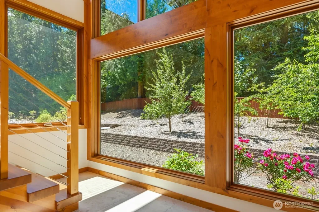 6420 282nd Avenue SE Issaquah WA 98027