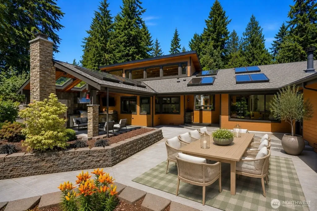 6420 282nd Avenue SE Issaquah WA 98027