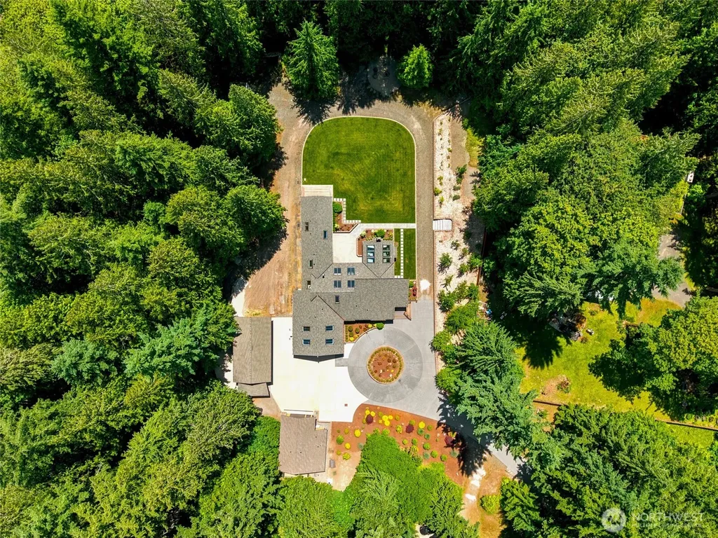 6420 282nd Avenue SE Issaquah WA 98027