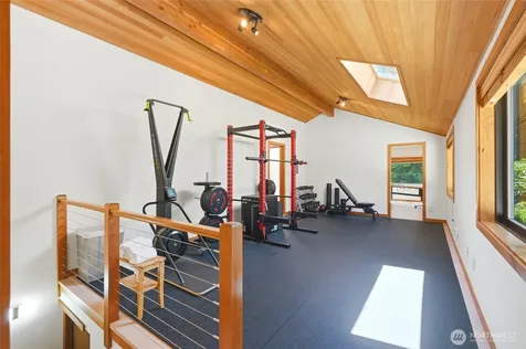 6420 282nd Avenue SE Issaquah WA 98027