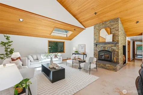 6420 282nd Avenue SE Issaquah WA 98027