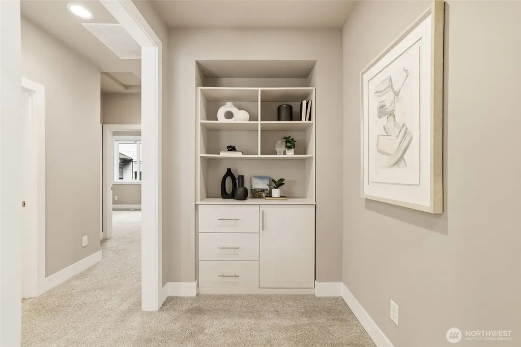 24387 NE 24th Street Sammamish WA 98074