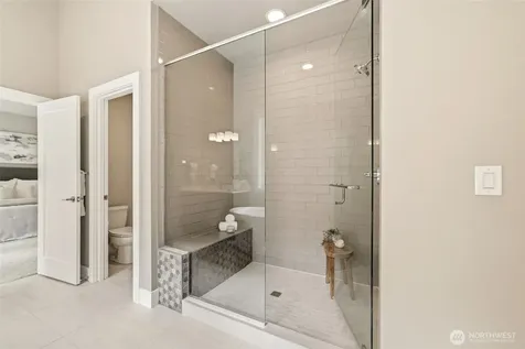 24387 NE 24th Street Sammamish WA 98074