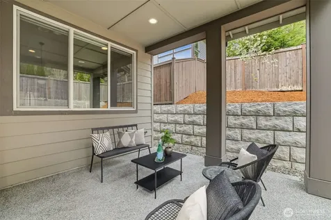24387 NE 24th Street Sammamish WA 98074