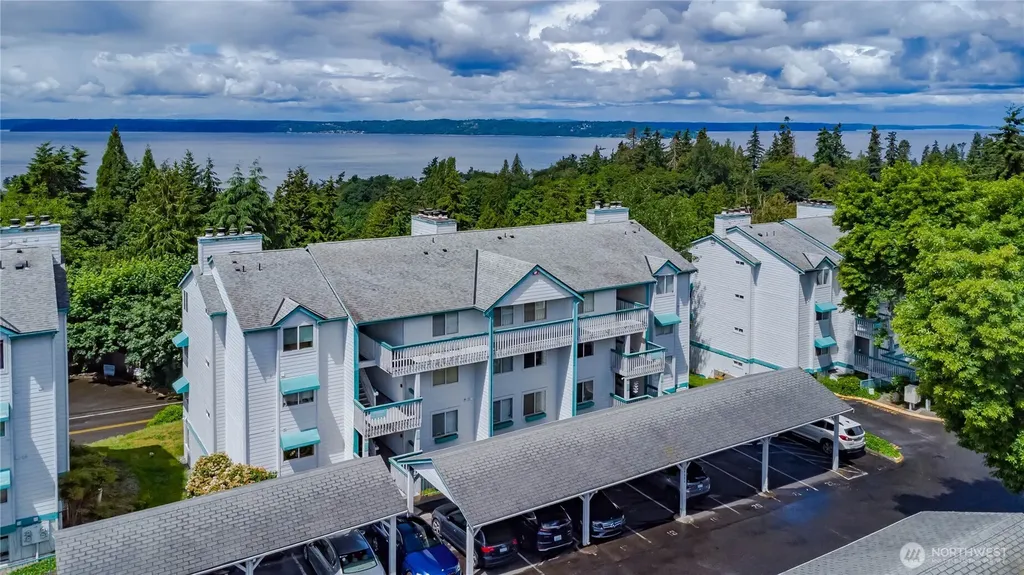 28606 16th Avenue S Federal Way WA 98003