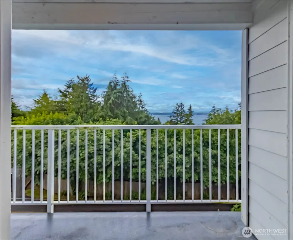 28606 16th Avenue S Federal Way WA 98003