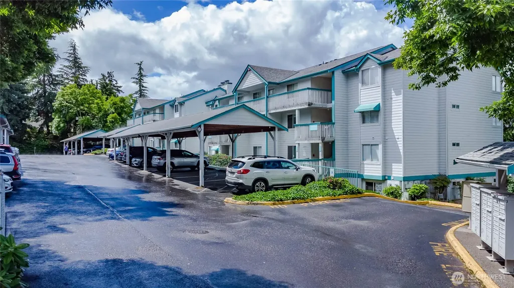 28606 16th Avenue S Federal Way WA 98003