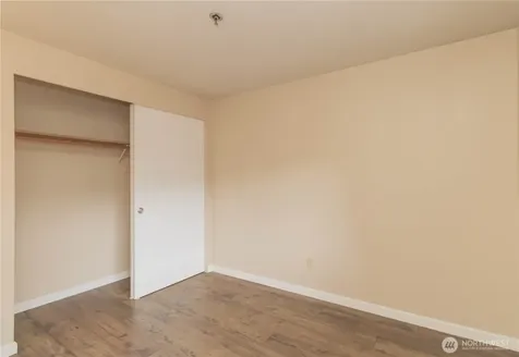 28606 16th Avenue S Federal Way WA 98003