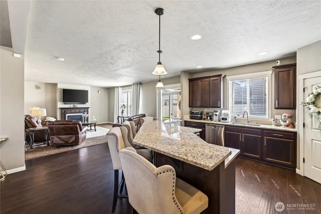 1713 Liberty Lane Sunnyside WA 98944