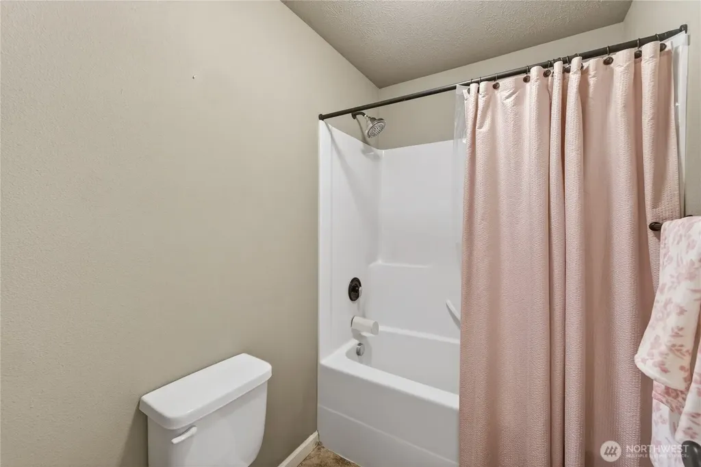 1713 Liberty Lane Sunnyside WA 98944